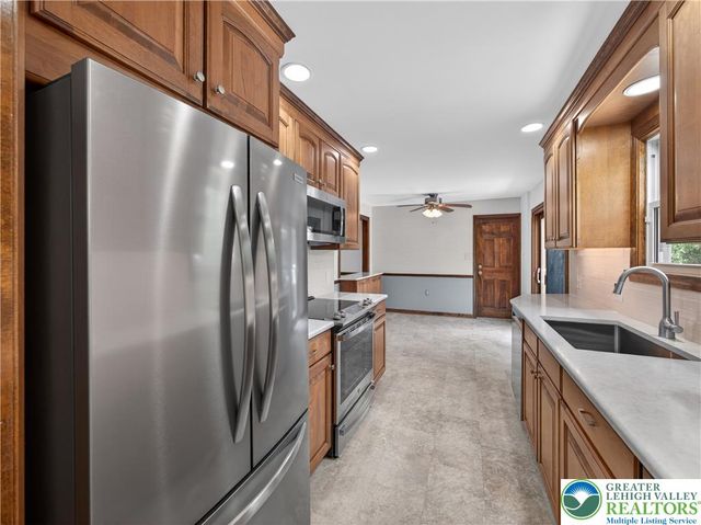 1921 Latta Street, South Whitehall Twp, PA 18104