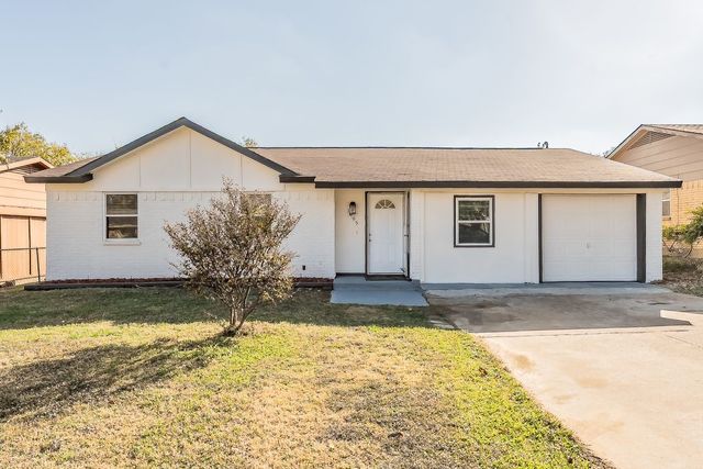 1605 Pisces Street, Grand Prairie, TX 75051