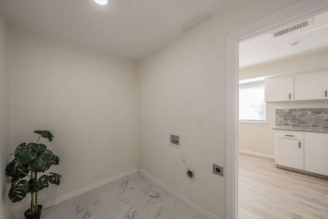 1605 Pisces Street, Grand Prairie, TX 75051