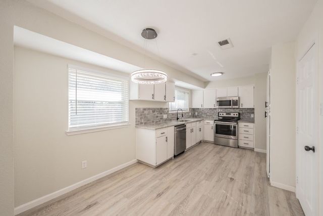 1605 Pisces Street, Grand Prairie, TX 75051