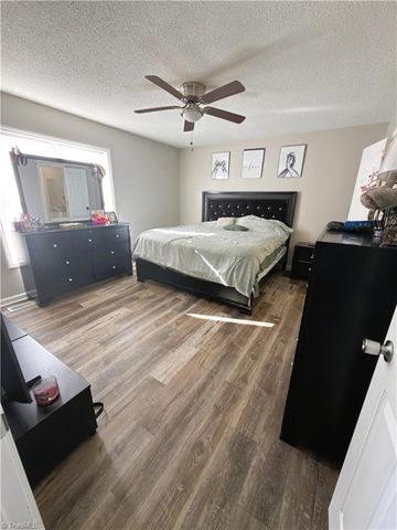 1451 Finsbury Lane, High Point, NC 27260