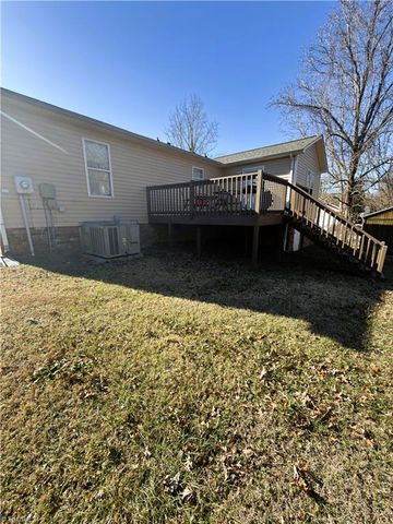 1451 Finsbury Lane, High Point, NC 27260