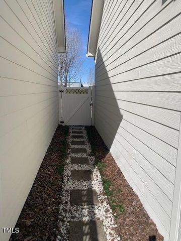 1010 Christopher Drive, Chapel Hill, NC 27517