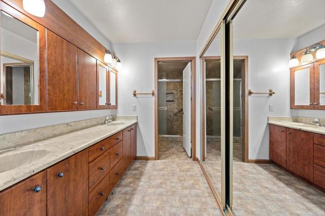 1642 Via Barlovento, San Marcos, CA 92078