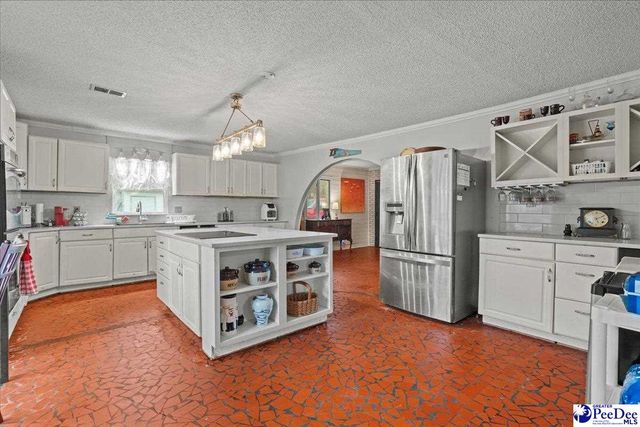 138 Ski Cove Lane, Hartsville, SC 29550