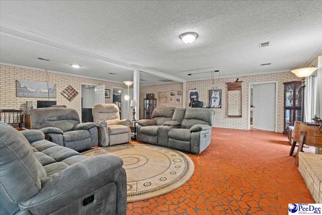 138 Ski Cove Lane, Hartsville, SC 29550