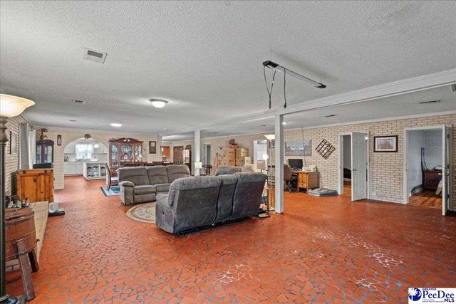 138 Ski Cove Lane, Hartsville, SC 29550