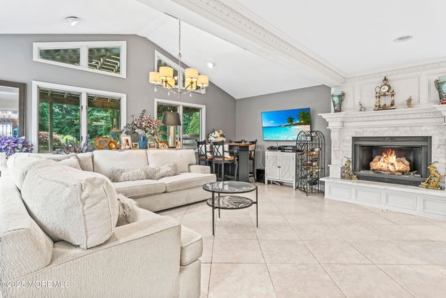 13 Greenfield Road, Manalapan, NJ 07726