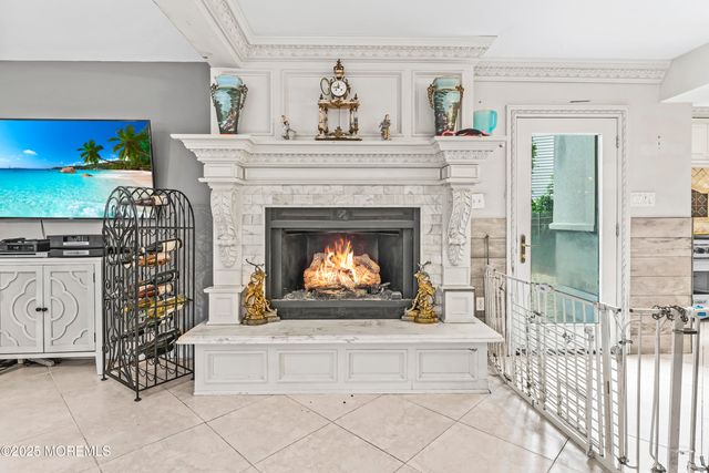 13 Greenfield Road, Manalapan, NJ 07726