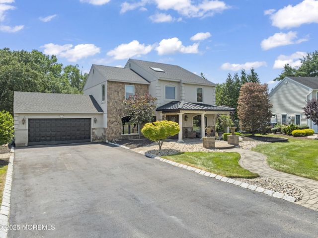 13 Greenfield Road, Manalapan, NJ 07726