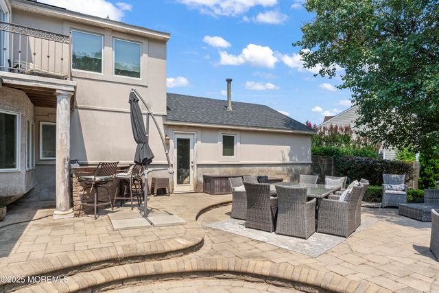 13 Greenfield Road, Manalapan, NJ 07726