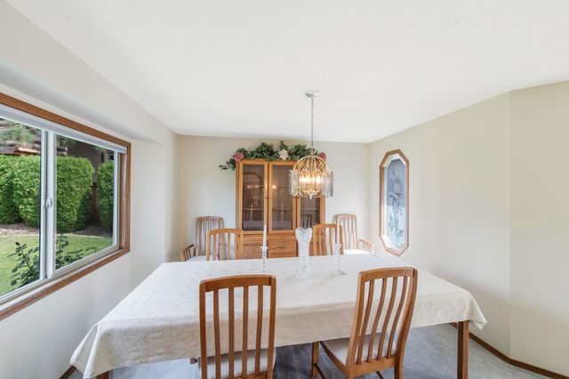 5216 W Ridgecrest Dr, Spokane Valley, WA 99208