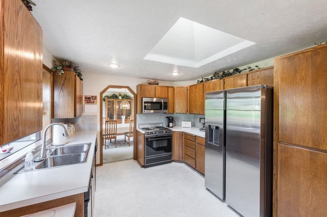 5216 W Ridgecrest Dr, Spokane Valley, WA 99208