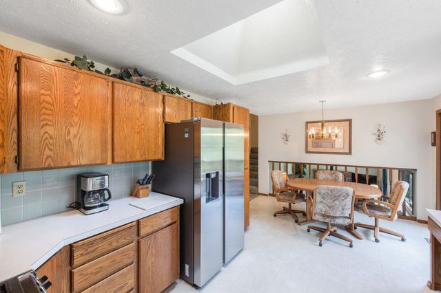 5216 W Ridgecrest Dr, Spokane Valley, WA 99208
