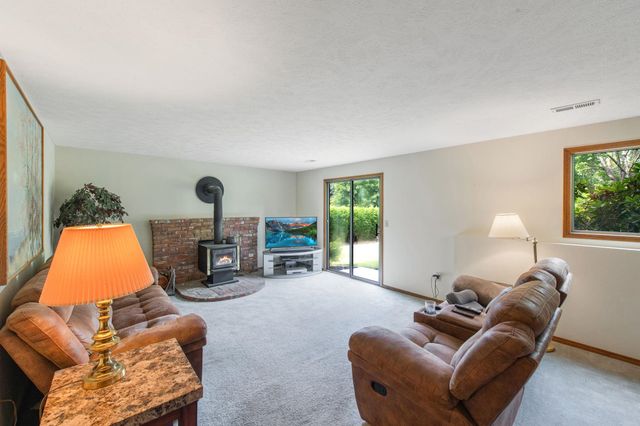 5216 W Ridgecrest Dr, Spokane Valley, WA 99208