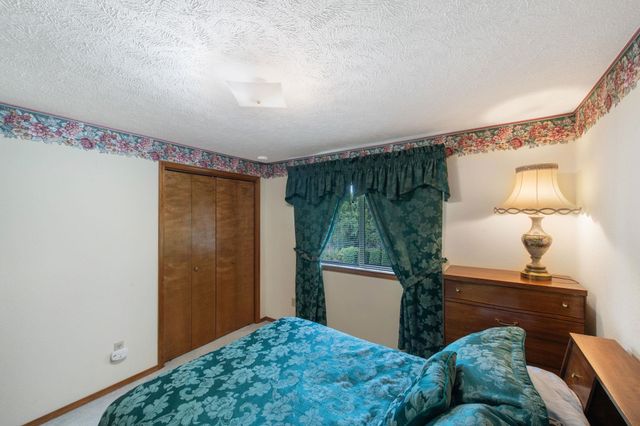 5216 W Ridgecrest Dr, Spokane Valley, WA 99208