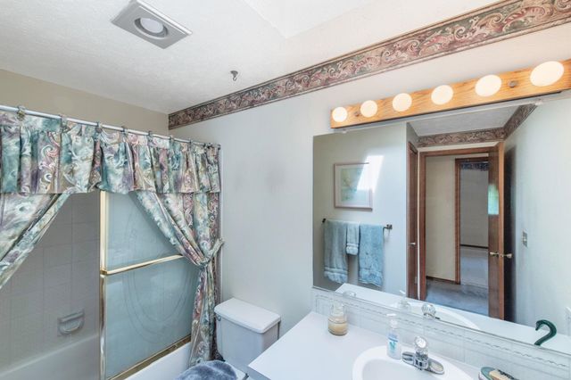 5216 W Ridgecrest Dr, Spokane Valley, WA 99208