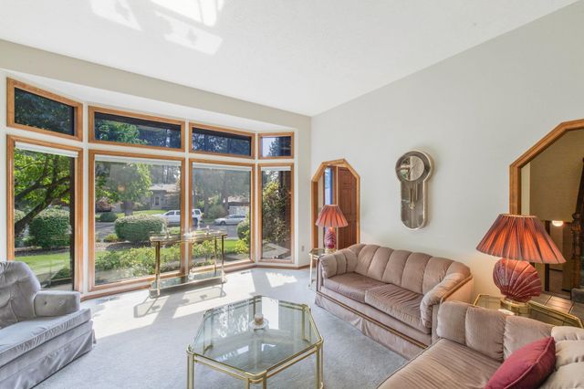 5216 W Ridgecrest Dr, Spokane Valley, WA 99208