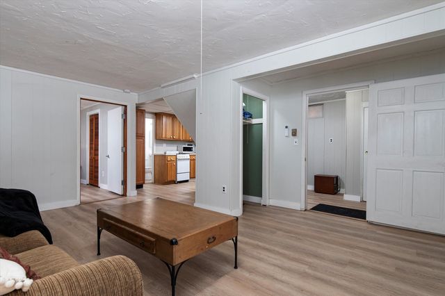 400 East Lake Road, Ludlow, VT 05149