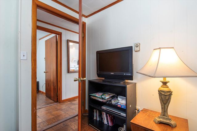 400 East Lake Road, Ludlow, VT 05149