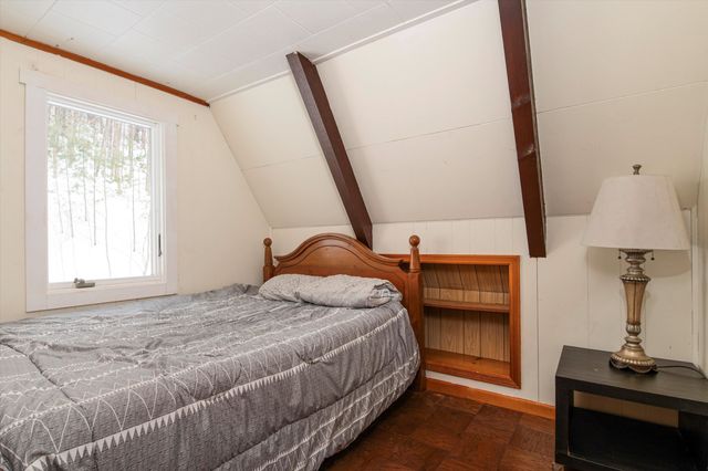 400 East Lake Road, Ludlow, VT 05149