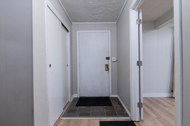 400 East Lake Road, Ludlow, VT 05149