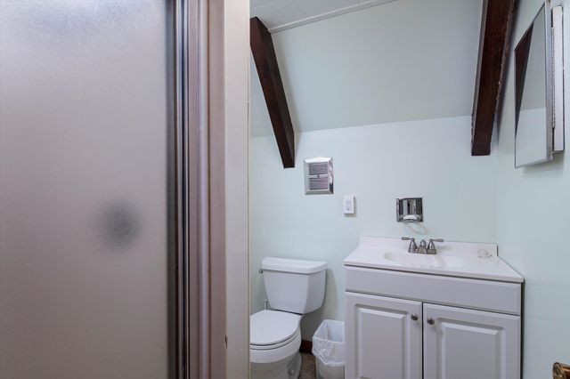 400 East Lake Road, Ludlow, VT 05149