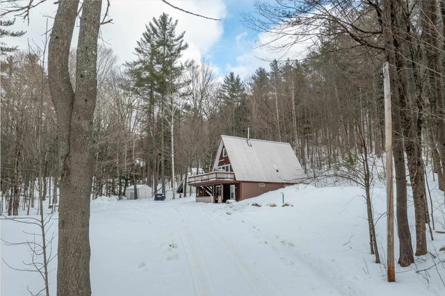 400 East Lake Road, Ludlow, VT 05149