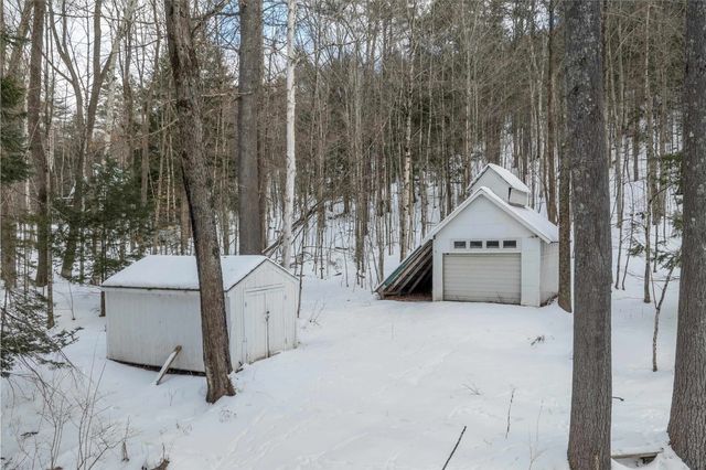 400 East Lake Road, Ludlow, VT 05149