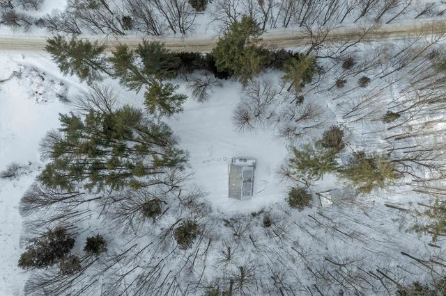 400 East Lake Road, Ludlow, VT 05149