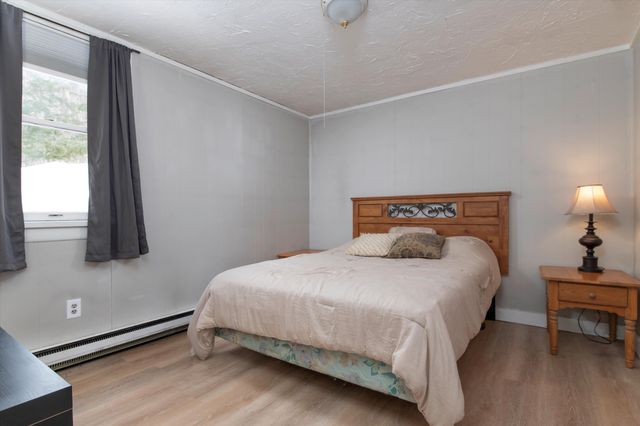 400 East Lake Road, Ludlow, VT 05149