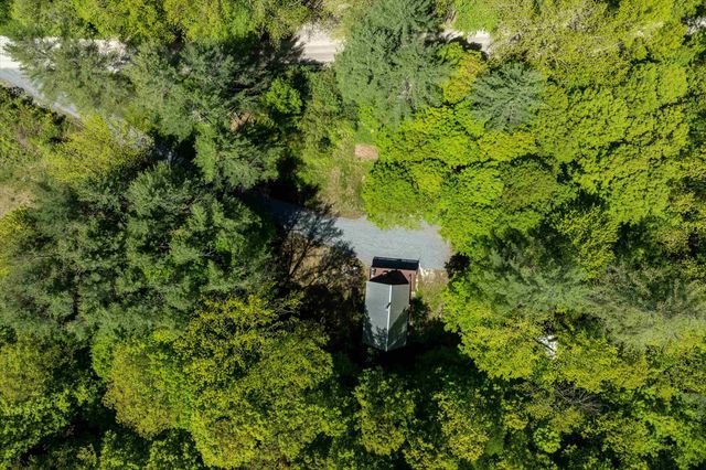 400 East Lake Road, Ludlow, VT 05149