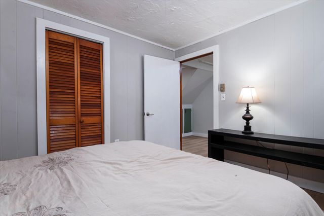 400 East Lake Road, Ludlow, VT 05149