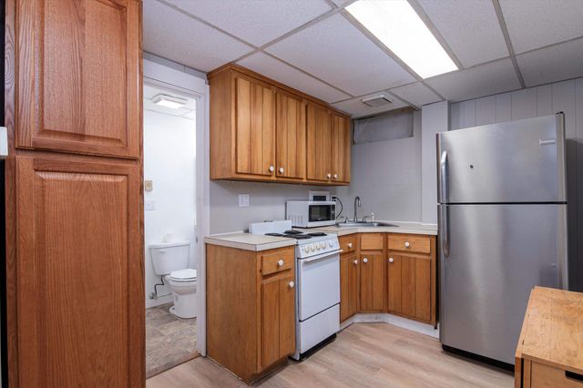 400 East Lake Road, Ludlow, VT 05149