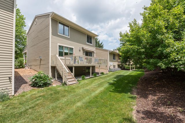 607 Woodcreek Circle, Saline City, MI 48176
