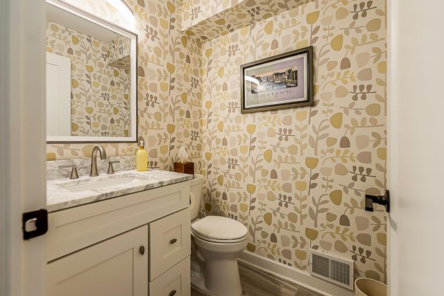 607 Woodcreek Circle, Saline City, MI 48176