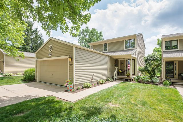 607 Woodcreek Circle, Saline City, MI 48176