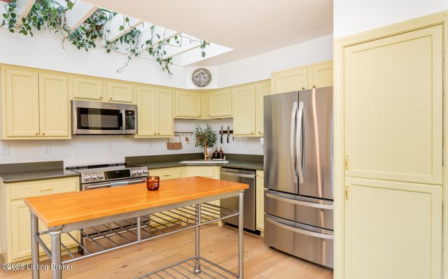 3707 Old Brownsboro Hills Rd, Louisville, KY 40241