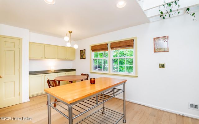 3707 Old Brownsboro Hills Rd, Louisville, KY 40241