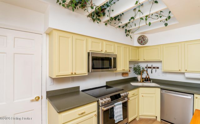 3707 Old Brownsboro Hills Rd, Louisville, KY 40241