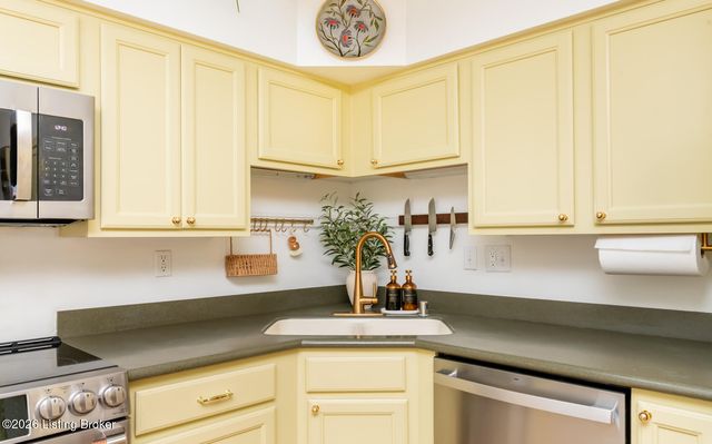 3707 Old Brownsboro Hills Rd, Louisville, KY 40241