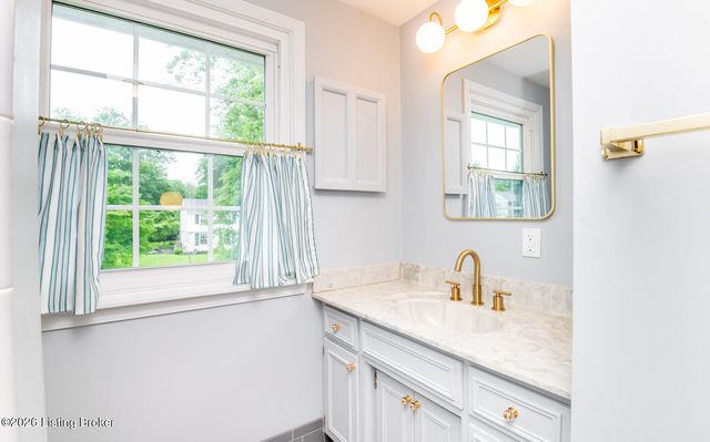 3707 Old Brownsboro Hills Rd, Louisville, KY 40241