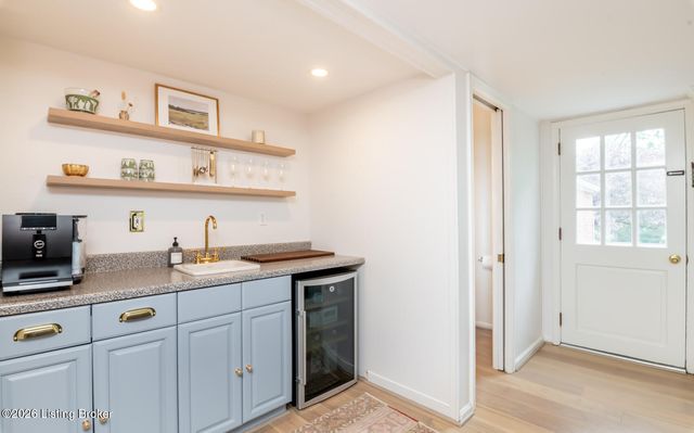 3707 Old Brownsboro Hills Rd, Louisville, KY 40241