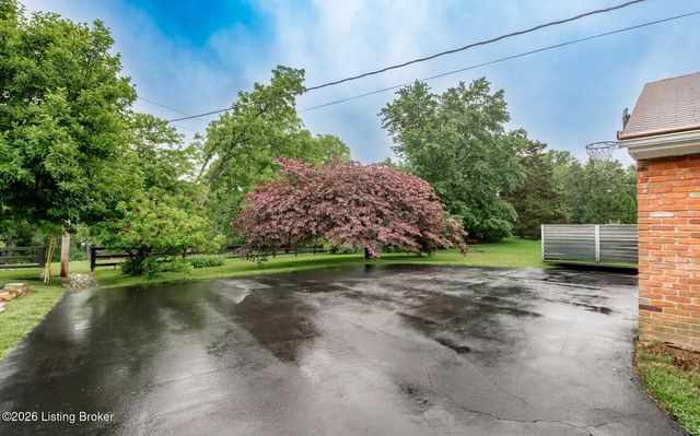 3707 Old Brownsboro Hills Rd, Louisville, KY 40241