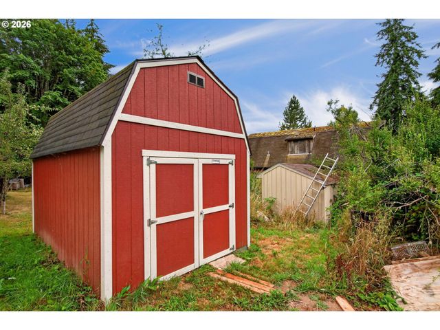 29374 FERNCREST Dr, Rainier, OR 97048