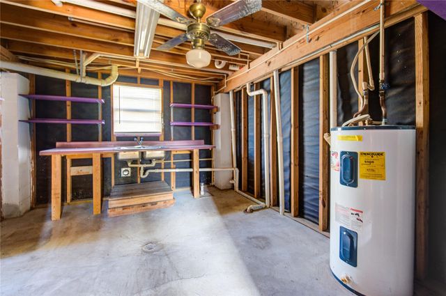 1323 Cemetery Road, Santa Fe, TX 77517