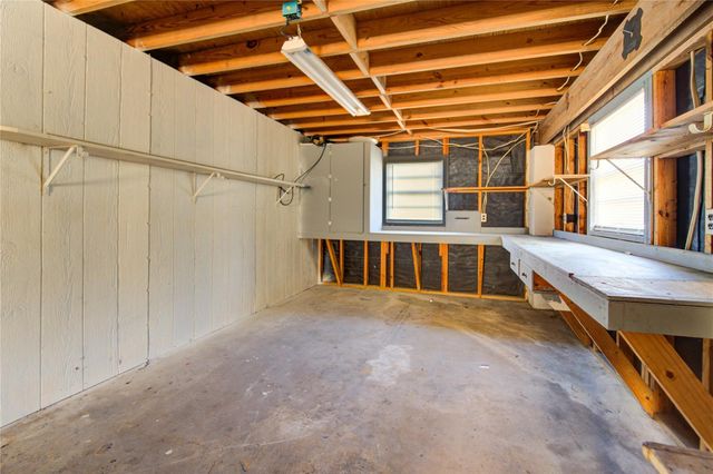 1323 Cemetery Road, Santa Fe, TX 77517