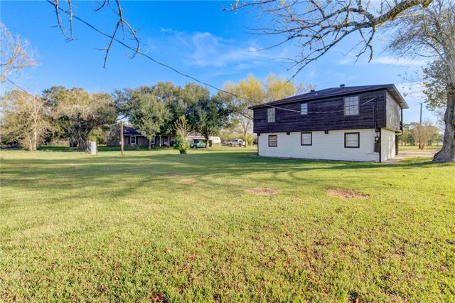 1323 Cemetery Road, Santa Fe, TX 77517