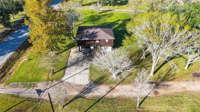 1323 Cemetery Road, Santa Fe, TX 77517