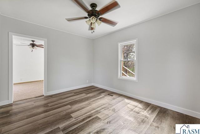 307 Meadow Woods Drive, Mankato, MN 56001